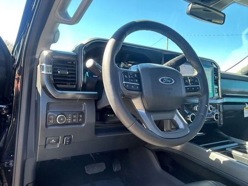New 2026 Ford F250 Lariat w/ Black Appearance Package image 40
