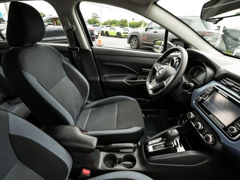 Used 2025 Nissan Versa SV w/ Trunk Package FWD image 42