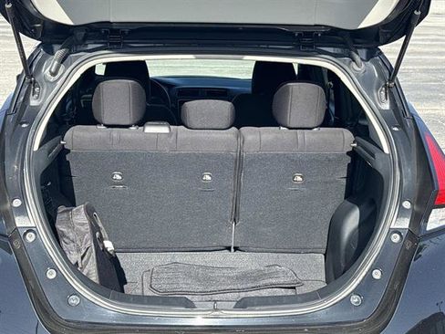 Used 2023 Nissan Leaf S image 7