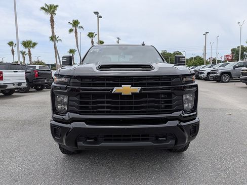 Used 2024 Chevrolet Silverado 2500 Custom AWD/4WD image 29