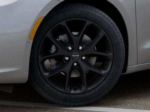 New 2026 Chrysler Pacifica Limited w/ S Appearance Package FWD image 8
