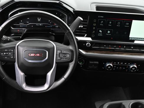 Used 2024 GMC Sierra 1500 SLE w/ Preferred Package image 16