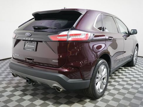 Used 2023 Ford Edge Titanium w/ Class II Trailer Tow Package AWD/4WD image 6