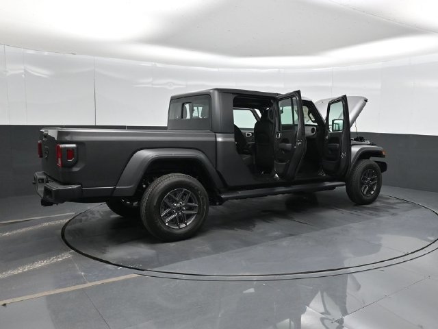 New 2026 Jeep Gladiator Sport AWD/4WD image 42