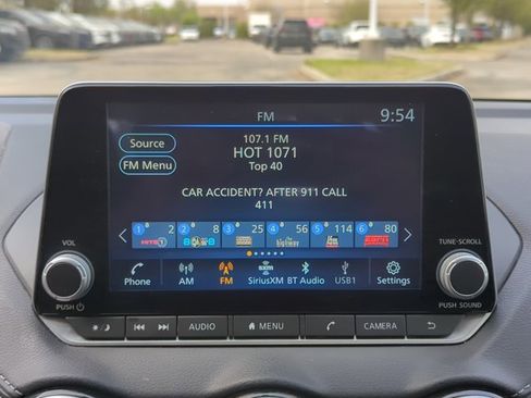 Used 2024 Nissan Sentra SV image 13