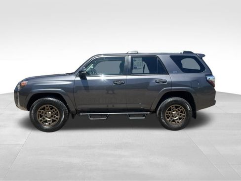 Used 2023 Toyota 4Runner SR5 Premium w/ Revi AWD/4WD image 3