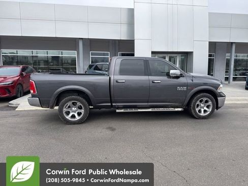 Used 2018 RAM 1500 Laramie w/ Convenience Group image 7