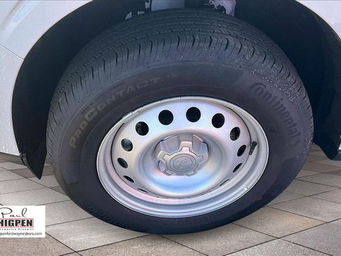 New 2026 Ford Maverick XL image 11