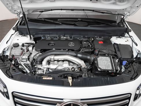 Certified 2026 Mercedes-Benz GLB 250 image 4