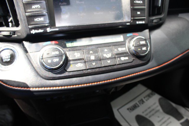 Used 2017 Toyota RAV4 SE FWD image 38