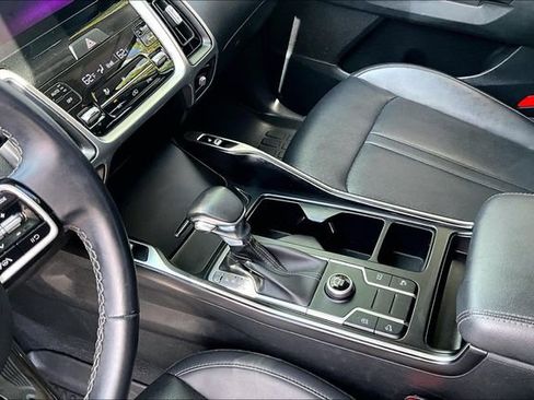 Used 2023 Kia Sorento S w/ Panoramic Sunroof Package FWD image 15