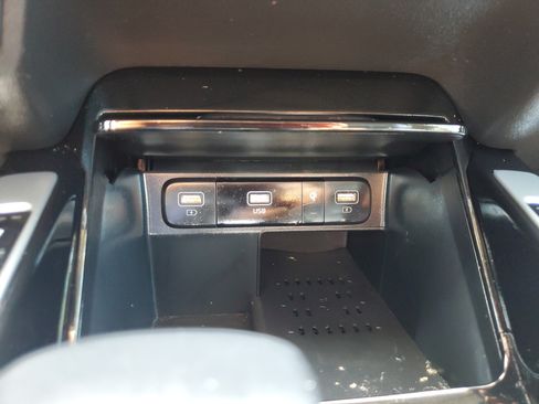 Used 2023 Kia Sorento SX FWD image 21