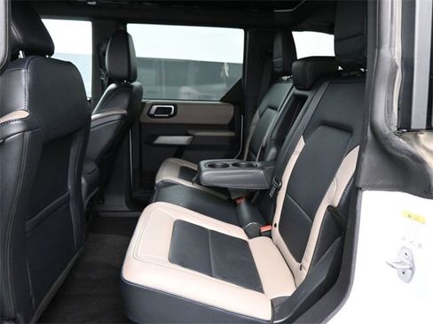 Used 2022 Ford Bronco Wildtrak image 27