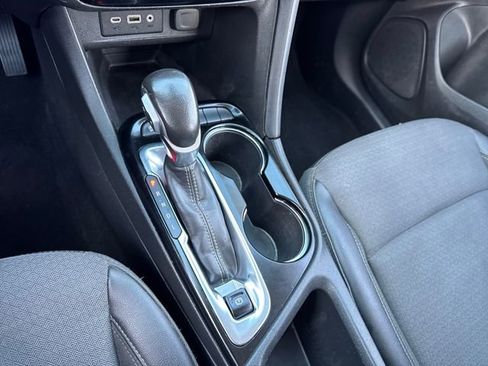 Used 2022 Buick Encore GX Preferred image 17