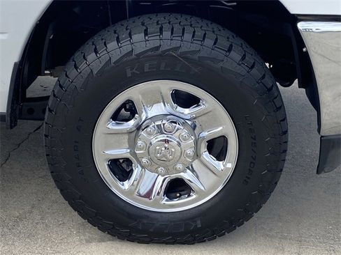 Used 2022 RAM 2500 Big Horn w/ Cold Weather Group image 27