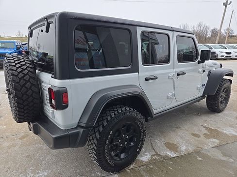 Used 2023 Jeep Wrangler Unlimited AWD/4WD image 11