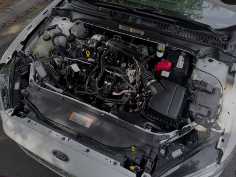 Used 2020 Ford Fusion Titanium FWD image 57