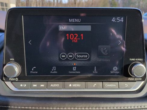 Used 2023 Nissan Rogue S image 13