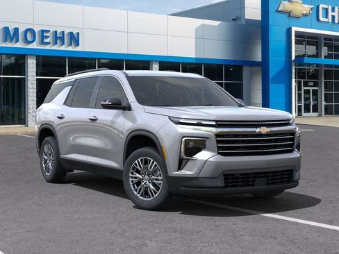 New 2025 Chevrolet Traverse LT w/ Enhanced Driving Package image 7