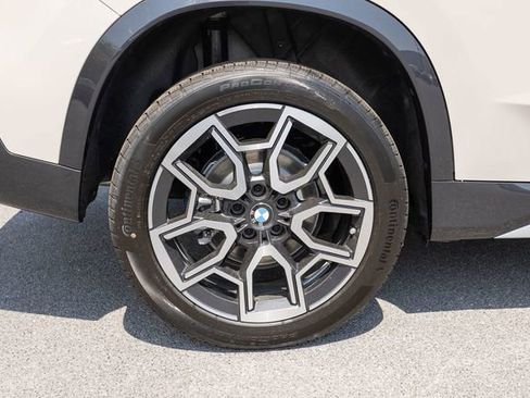 New 2026 BMW X1 xDrive28i AWD/4WD image 10