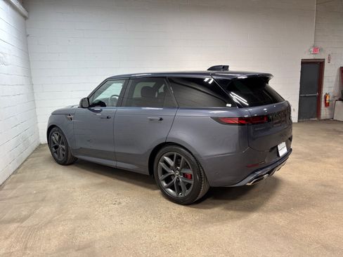 Used 2023 Land Rover Range Rover Sport SE Dynamic AWD/4WD image 10