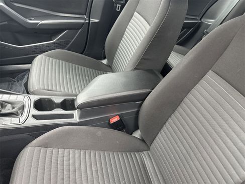 Used 2023 Volkswagen Jetta S image 28