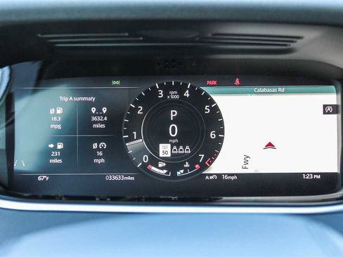 Used 2022 Land Rover Range Rover Evoque SE image 24