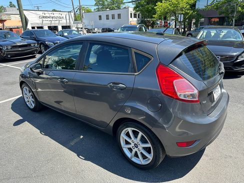 Used 2015 Ford Fiesta SE w/ Equipment Group 201A FWD image 9