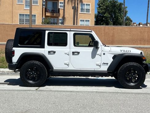 Used 2025 Jeep Wrangler Unlimited Sport S 4xe AWD/4WD image 3