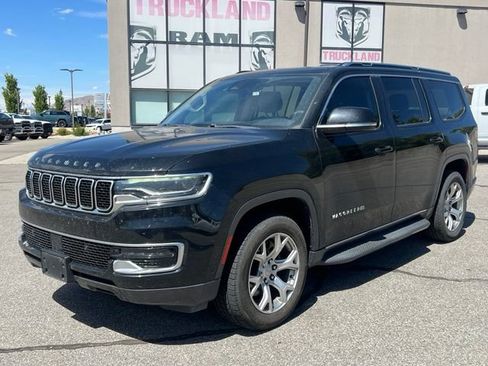 Used 2022 Jeep Wagoneer Series I w/ Premium Group I AWD/4WD image 12