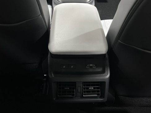 New 2026 Subaru Solterra AWD/4WD image 21