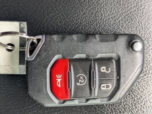 Used 2021 Jeep Wrangler Unlimited Sport AWD/4WD image 29