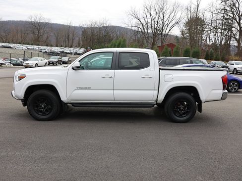 Used 2021 Toyota Tacoma SR5 image 4