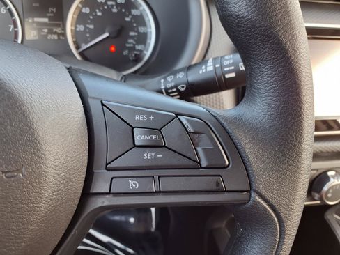 Used 2025 Nissan Kicks Play S FWD image 13
