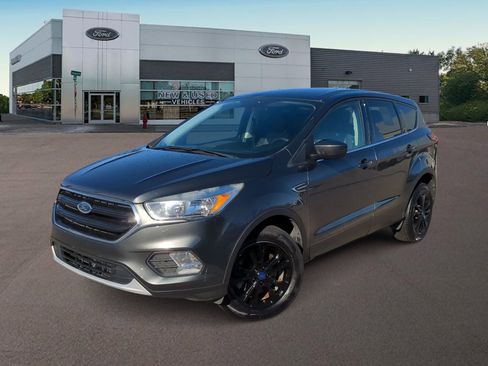 Used 2019 Ford Escape SE AWD/4WD image 1