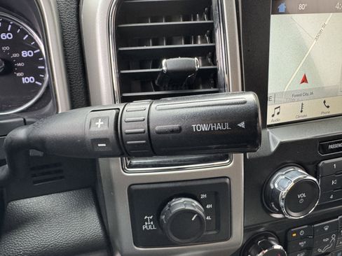 Used 2019 Ford F250 Lariat w/ Chrome Package image 24