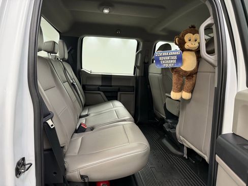 Used 2022 Ford F250 XL w/ Power Equipment Group image 27