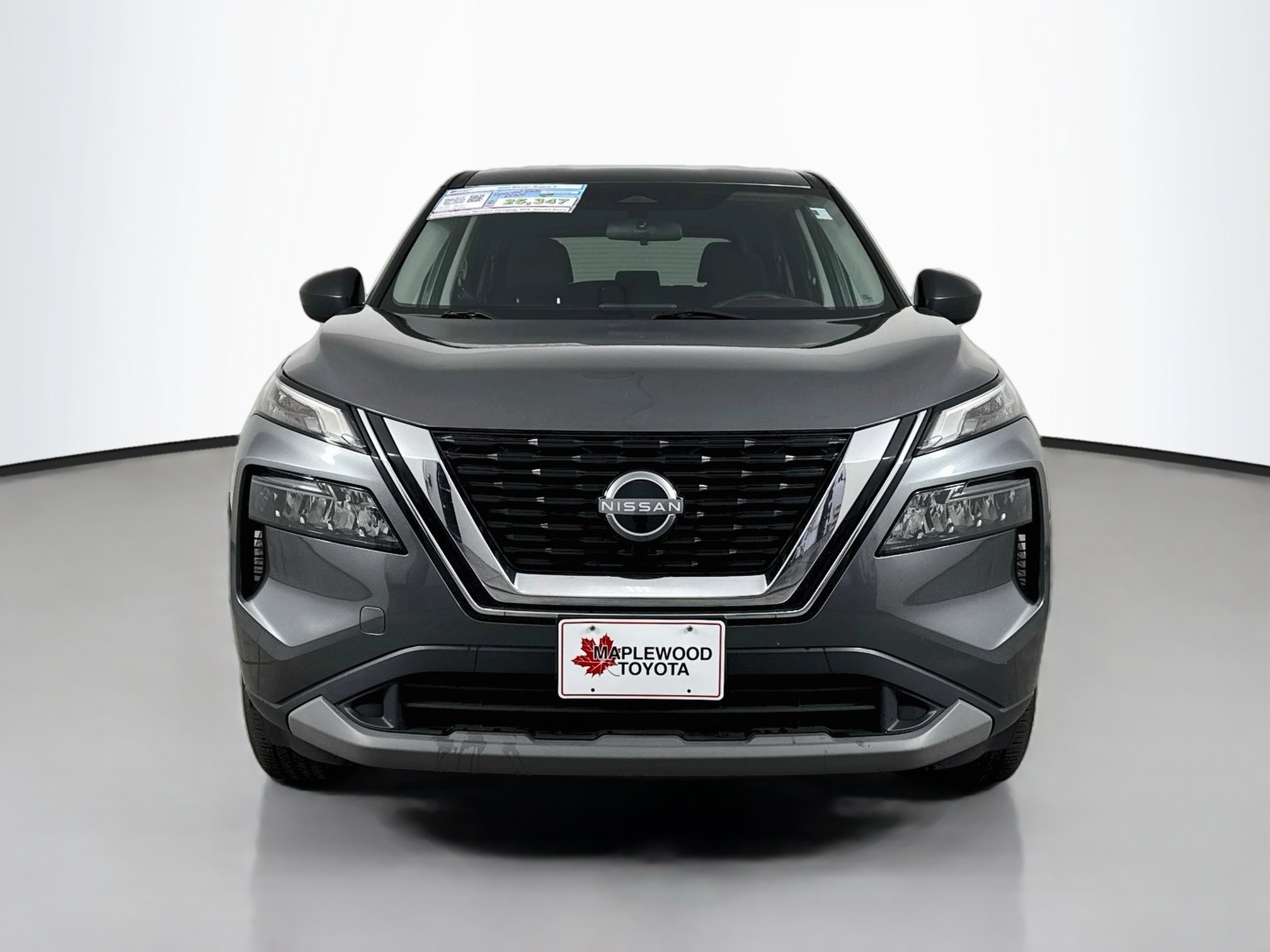 Used 2023 Nissan Rogue S AWD/4WD image 2