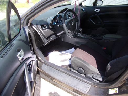 Used 2012 Mitsubishi Eclipse image 3
