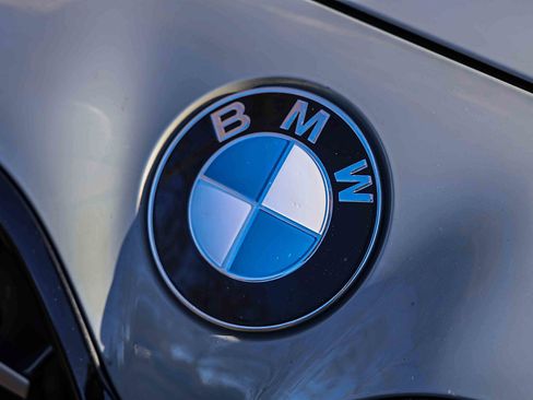 Used 2023 BMW 430i xDrive Convertible w/ M Sport Package image 31