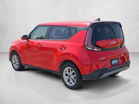 Used 2024 Kia Soul LX w/ Option Group 015 FWD image 8