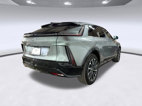 New 2026 Cadillac Lyriq Sport AWD/4WD image 9