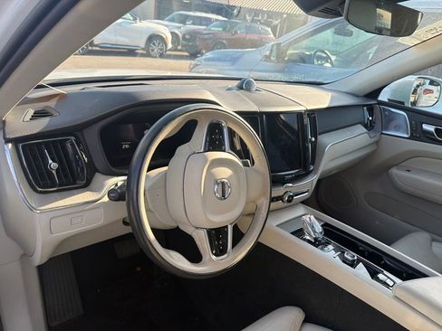 Used 2023 Volvo XC60 B5 Ultimate AWD/4WD image 10