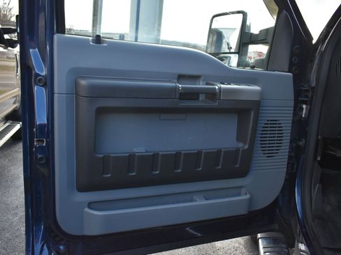 Used 2013 Ford F250 XLT w/ XLT Premium Pkg image 14