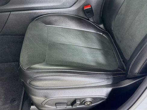 Used 2025 Jeep Grand Cherokee Altitude image 19