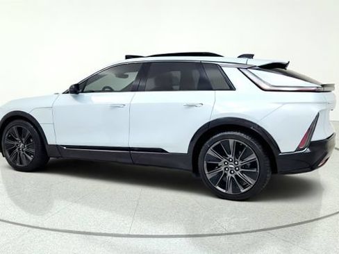 Used 2024 Cadillac Lyriq Sport w/ Nappa Leather Package AWD/4WD image 6