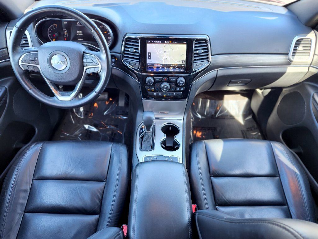 Used 2019 Jeep Grand Cherokee Limited AWD/4WD image 12