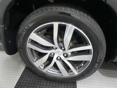 Used 2018 Honda Pilot Elite image 17