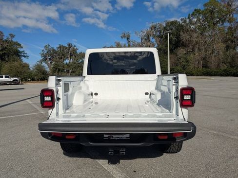 New 2026 Jeep Gladiator Mojave AWD/4WD image 14