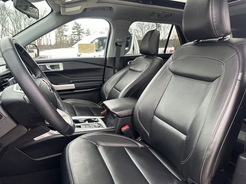 Certified 2022 Ford Explorer XLT w/ Equipment Group 202A image 42